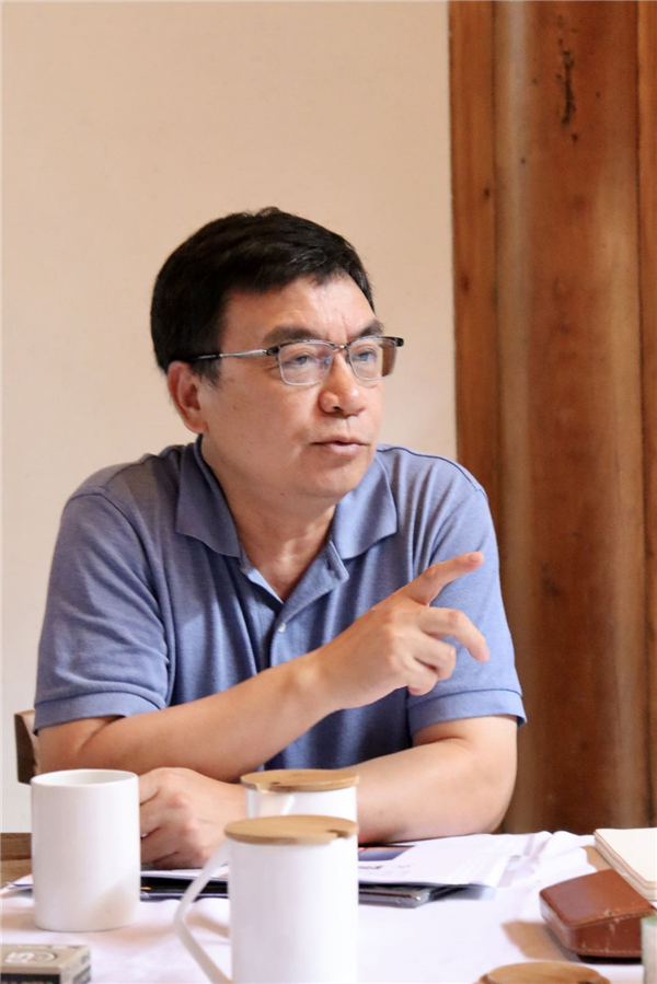 ＂中国汉字艺术教材编委会首届高峰论坛＂在黄山召开 