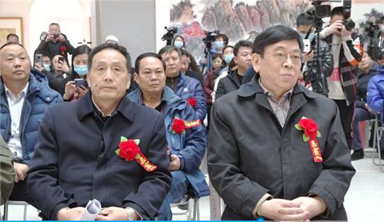 中国生态文明万里行走进宋庄——抱朴守真浑然天成 解天成书画作品展在京开幕