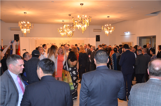 常美娟国画艺术亮相斯洛伐克驻华大使馆