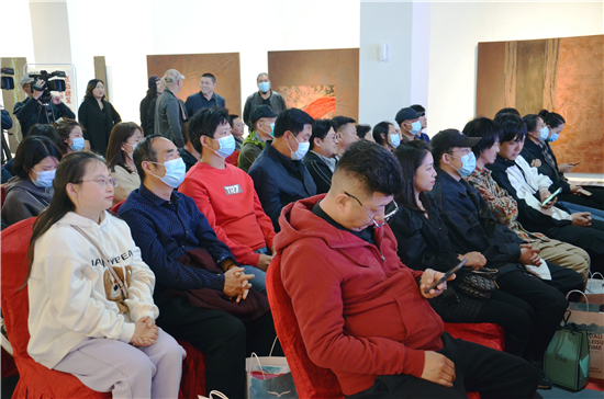 醉美中国——青年艺术家推介展在醉美中国美术馆拉开帷幕。